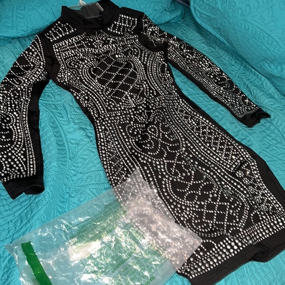 Women’s Black and Silver Bodycon Dress Medium - Picture 5 of 5